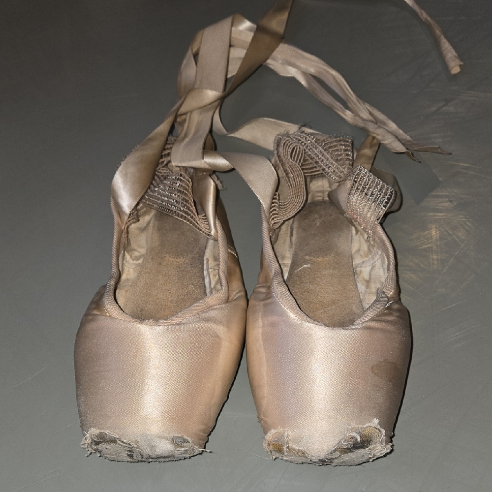 Used Pointe Shoes